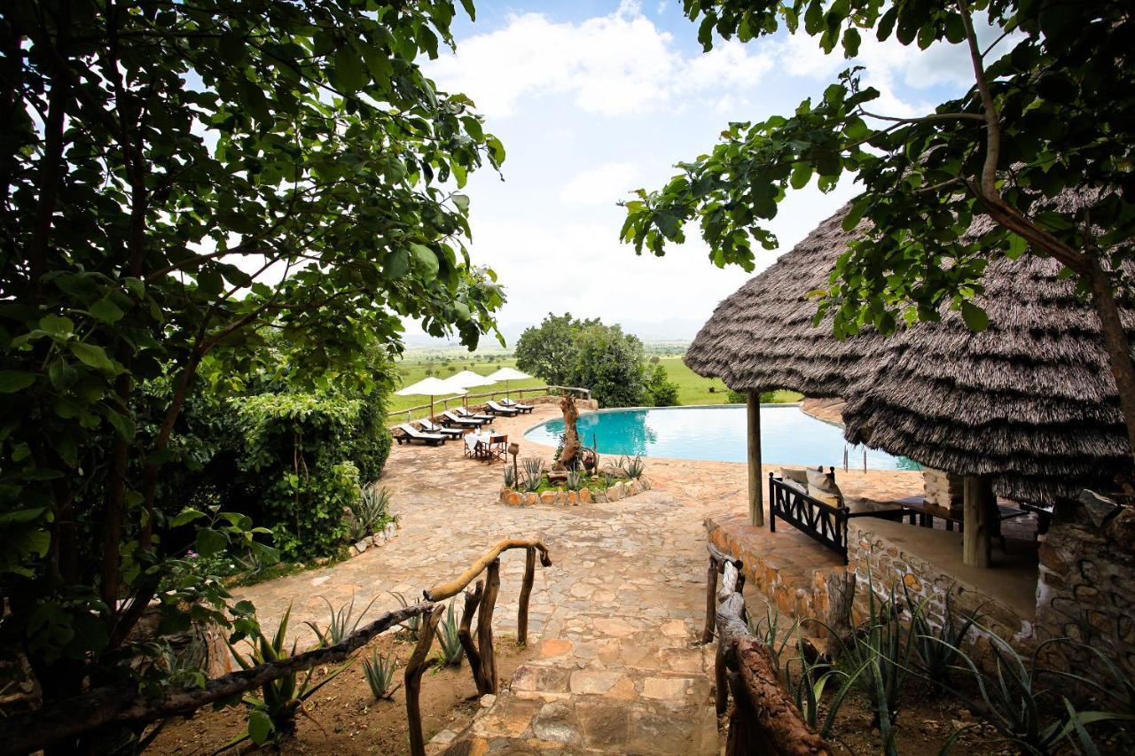 Apoka Safari Lodge Loitanit Exterior foto